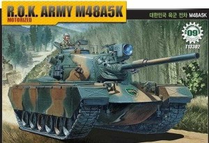 Koreański czołg M48A5K 1:48 z silniczkiem, Academy 13302