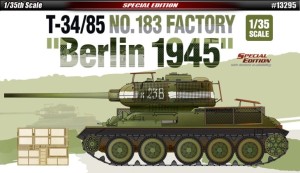 T-34/85 Fabryka nr 183 1:35 Berlin 1945, Academy 13295