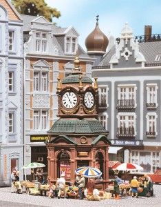Kiosk z zegarem H0-1:87, Faller 180583, NA ZAMÓWIENIE