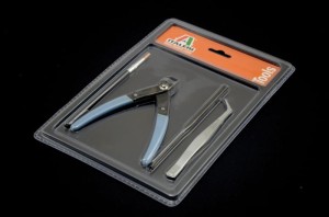 Zestaw narzędzi modelarskich (Tools Set), Italeri 50830