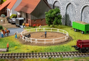 Plac do lonżowania H0-1:87, Faller 180339, nowość 2022