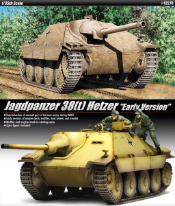 Jagdpanzer 38(t) Hetzer z figurkami 1:35 (ver. Early), Academy 13278