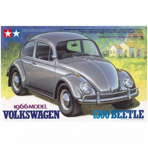 Samochód VW 1300 Beetle (Garbus) Volkswagen (model 1966 roku) w 1:24 , Tamiya 24136