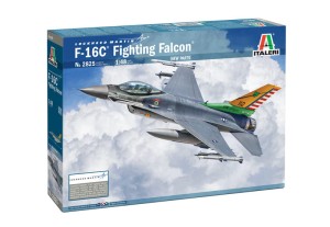 Myśliwiec F-16C Fighting Falcon (wersja PL) 1:48, Italeri 2825