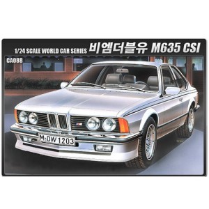 Samochód BMW M635 Csi w 1:24, Academy 15102
