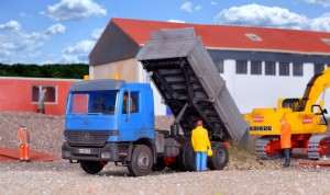 Mercedes Actros 2640 wywrotka H0-1:87, Kibri 14070