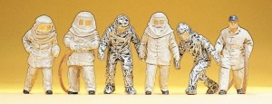 Strażacy w kombinezonach ochronnych, Preiser 14205, figurki H0-1:87