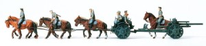 Zaprzęg z haubicą leFH 18 III Rzesza H0-1:87, Preiser 16513, figurki niemalowane