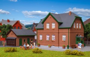 Dom pracowniczy Bottrop H0-1:87 z budynkiem gospodarczym, Kibri 38192, NA ZAMÓWIENIE