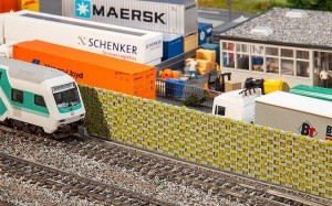 Ściana z barierą akustyczną H0-1:87, Faller 180423