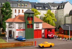 Remiza strażacka TT-1:120, Auhagen 13274, NA ZAMÓWIENIE