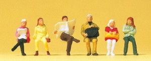 Podróżni siedzący, Preiser 14072, figurki H0-1:87