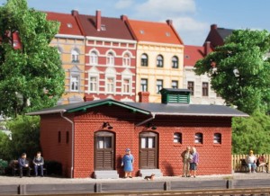 Toaleta dworcowa H0-1:87, Auhagen 11384, NA ZAMÓWIENIE