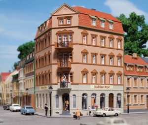 Kamienica narożna przy Markt 1 TT-1:120, Auhagen 13334, NA ZAMÓWIENIE